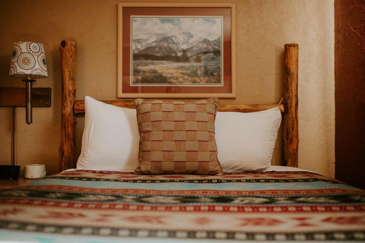 Lodge Sitzmark Ruidoso